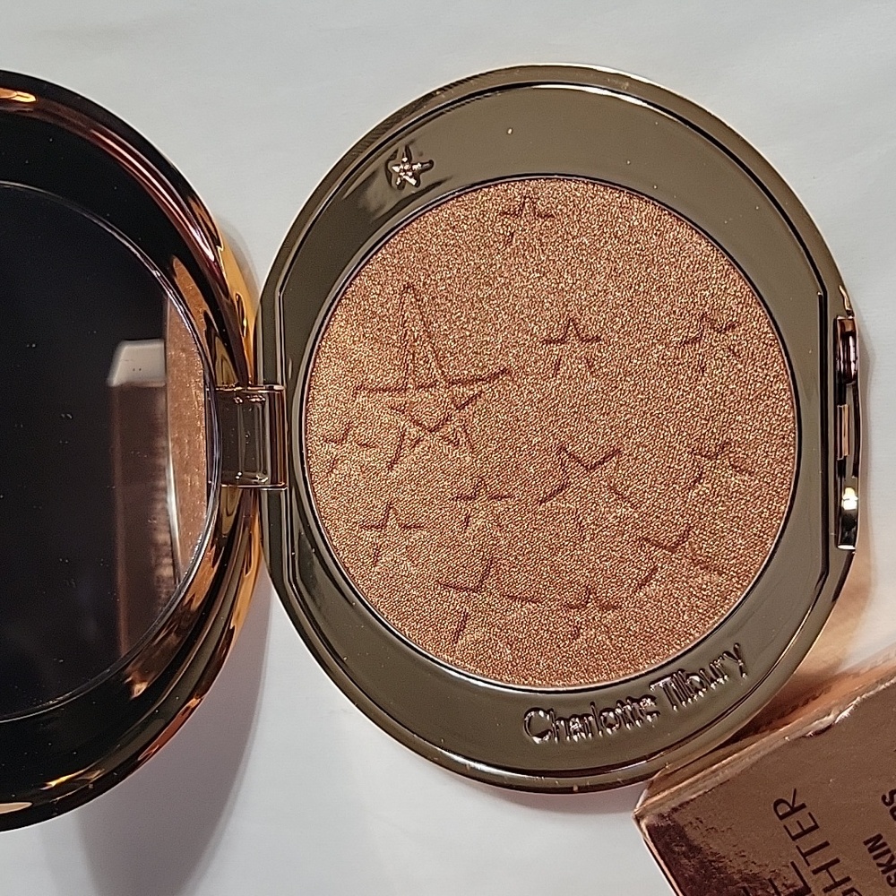Charlotte Tilbury Glow Glide Face Highlighter Rose Gold Glow NIB - Picture 5 of 9